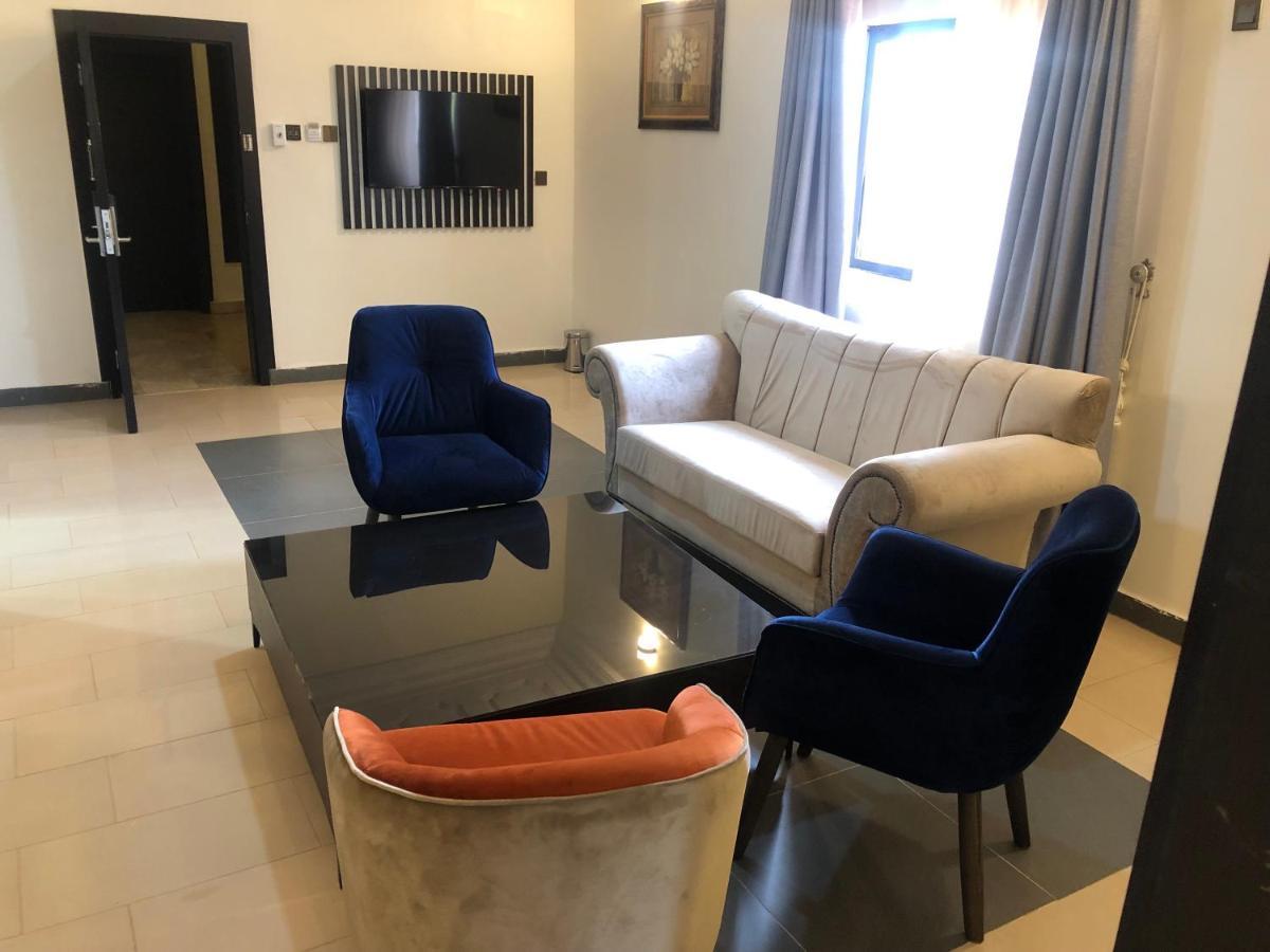 Roban Hotels Limited Enugu Bagian luar foto